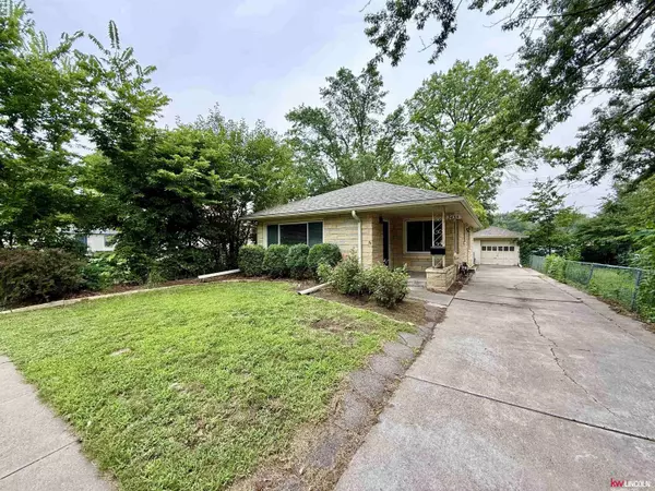 3435 B Street, Lincoln, NE 68510