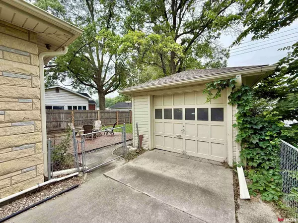 3435 B Street, Lincoln, NE 68510