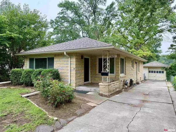 3435 B Street, Lincoln, NE 68510