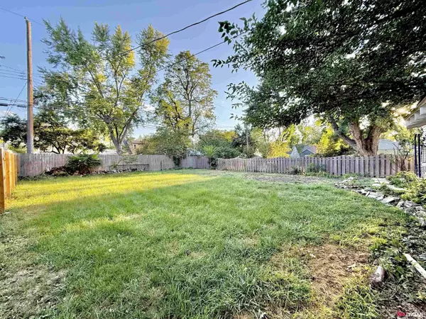 3733 C Street, Lincoln, NE 68510