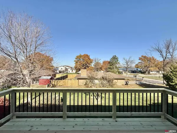 1716 Granada Lane, Lincoln, NE 68528