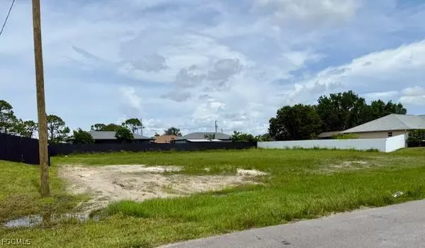 1111 NW 19th PL, Cape Coral, FL 33993