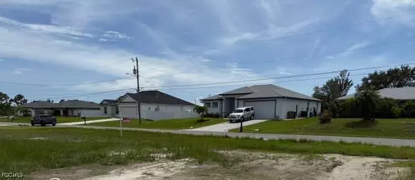 1111 NW 19th PL, Cape Coral, FL 33993