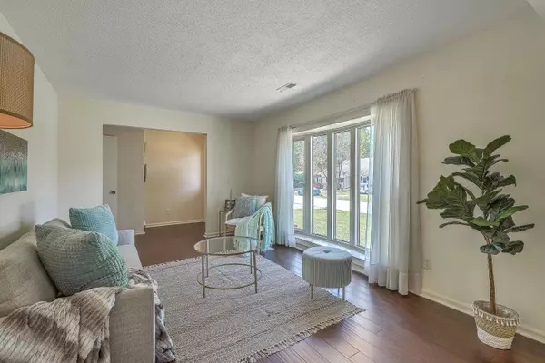 109 Winston Way, Goose Creek, SC 29445