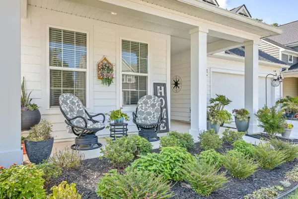 612 S Pointe Blvd, Summerville, SC 29483