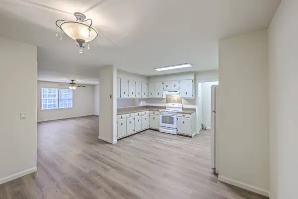 2150 Spoleto Ln #H2, North Charleston, SC 29406