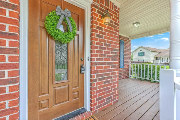 100 Cicero Ct, Goose Creek, SC 29445