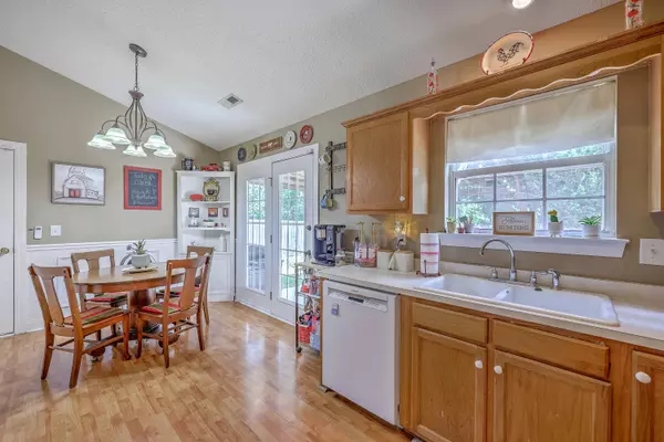 1004 Providence Way, Summerville, SC 29483