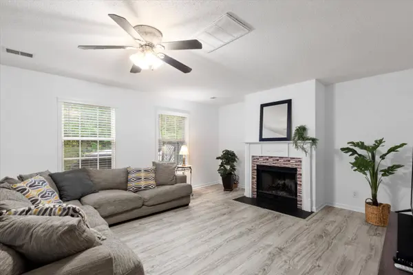 415 Aberdeen Cir, Summerville, SC 29483