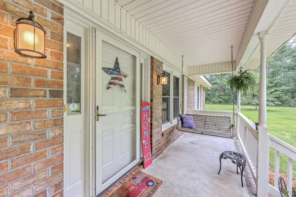 6018 Rehoboth Rd, Cottageville, SC 29435