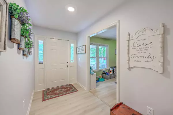 6018 Rehoboth Rd, Cottageville, SC 29435