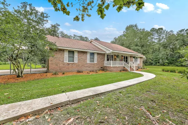 6018 Rehoboth Rd, Cottageville, SC 29435