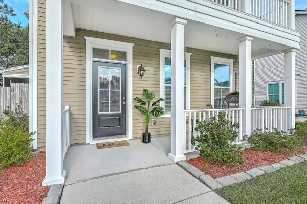 7402 Purser Ln, Hanahan, SC 29410