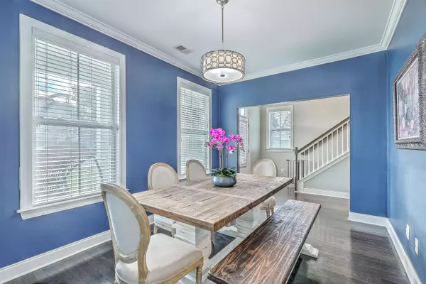 7402 Purser Ln, Hanahan, SC 29410