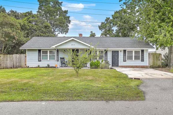 2317 Elegans Dr, North Charleston, SC 29405