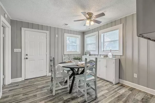 2317 Elegans Dr, North Charleston, SC 29405