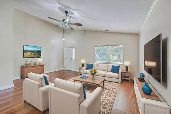 8099 Old London, North Charleston, SC 29406