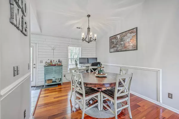 3037 Brigham Ct, North Charleston, SC 29406