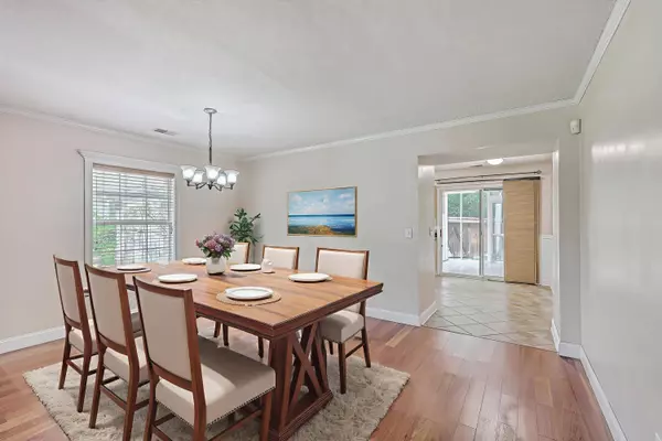 8099 Old London, North Charleston, SC 29406