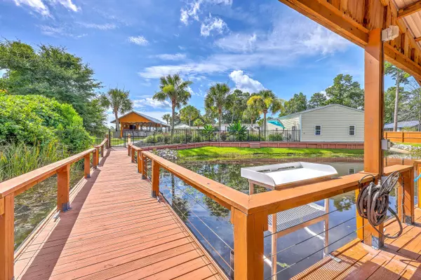 126 Fire Ln, Cross, SC 29436