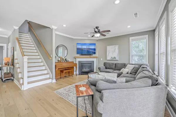 1728 Manassas Dr, Charleston, SC 29414