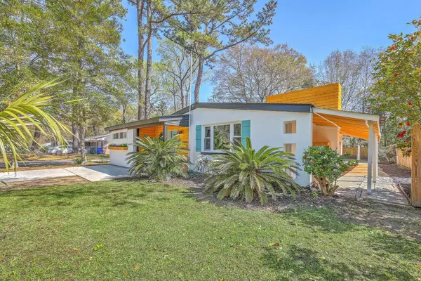 32 Briarcliff Dr, Charleston, SC 29407