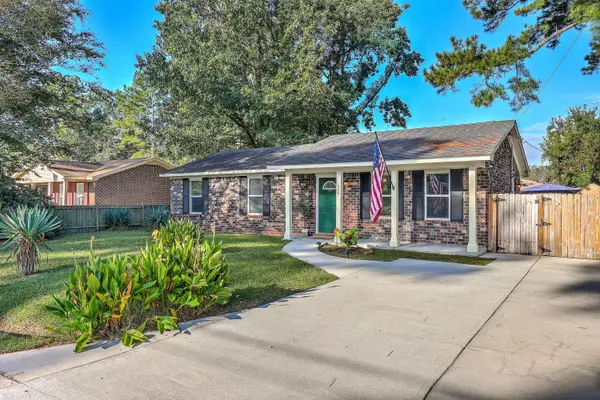 529 Amy Dr, Goose Creek, SC 29445