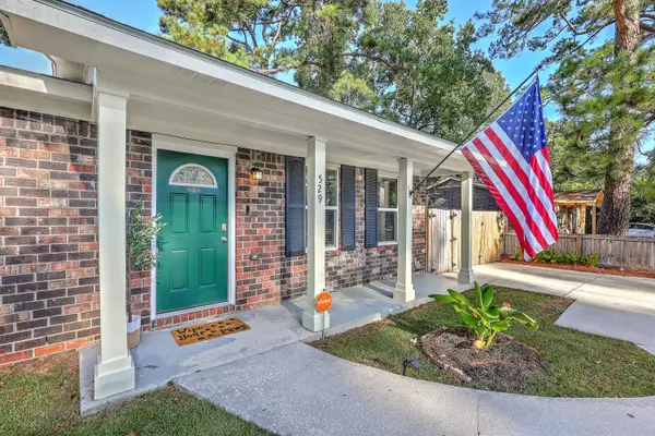 529 Amy Dr, Goose Creek, SC 29445