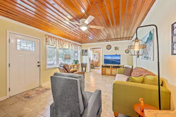 2 Mood Dr, Summerton, SC 29148