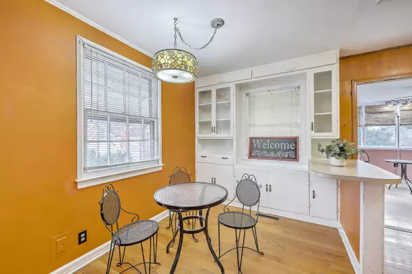 4745 Churchill Rd, North Charleston, SC 29405