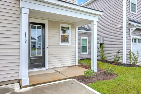 159 Hawthorne Landing Dr, Goose Creek, SC 29445