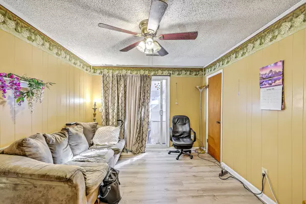 133 E Edgefield Dr, Summerville, SC 29483