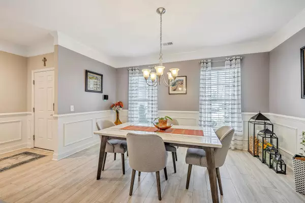 213 Shadybrook Dr, Summerville, SC 29486