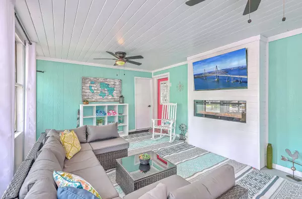 200 Hilltop Dr, Bonneau, SC 29431