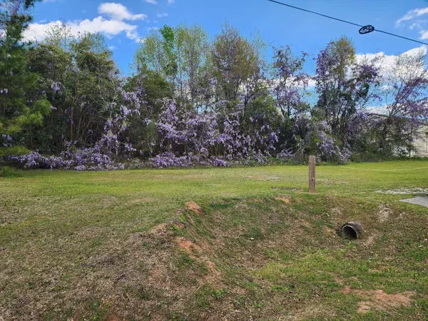 9387 Old Number Six Hwy, Santee, SC 29142