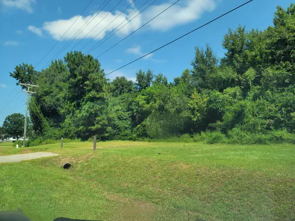 9387 Old Number Six Hwy, Santee, SC 29142