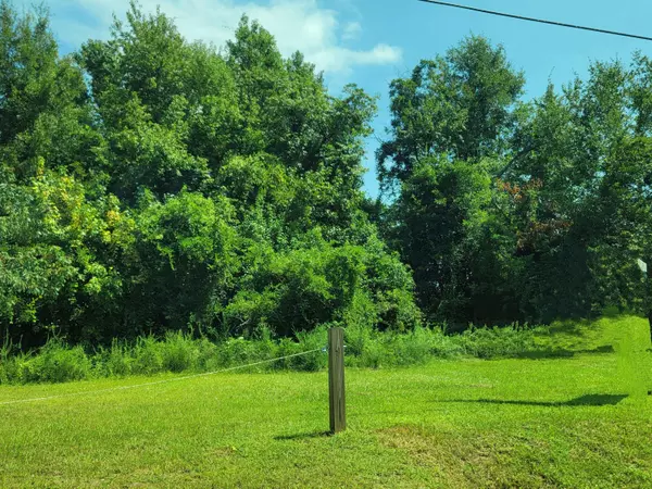 9387 Old Number Six Hwy, Santee, SC 29142