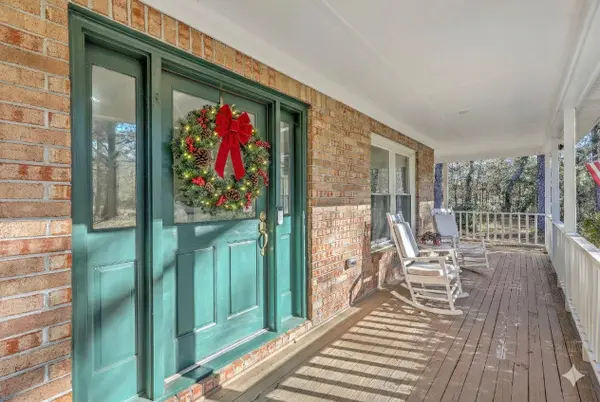 1282 Starline Dr, Summerville, SC 29486