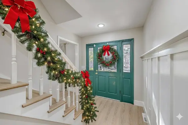 1282 Starline Dr, Summerville, SC 29486