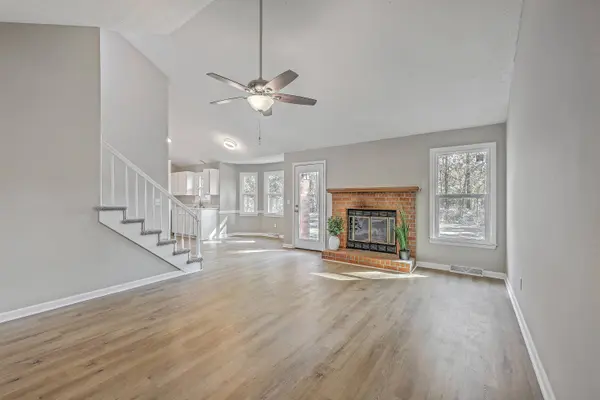 101 Mellard Ct, Goose Creek, SC 29445