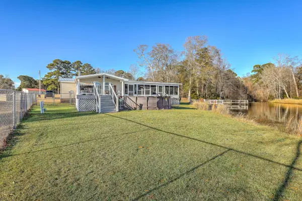 1009 Lion Heart Ln, Summerton, SC 29148