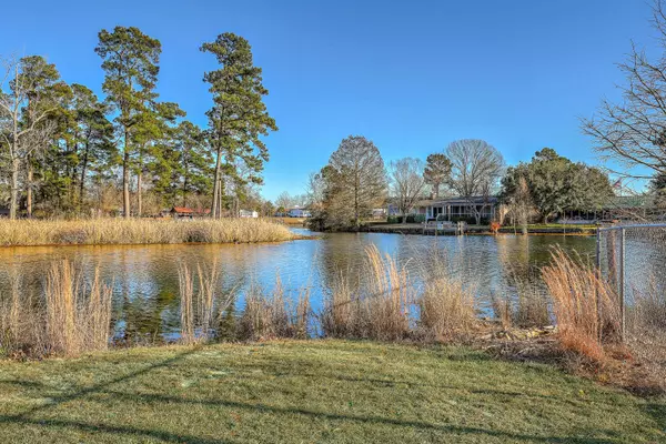 1009 Lion Heart Ln, Summerton, SC 29148