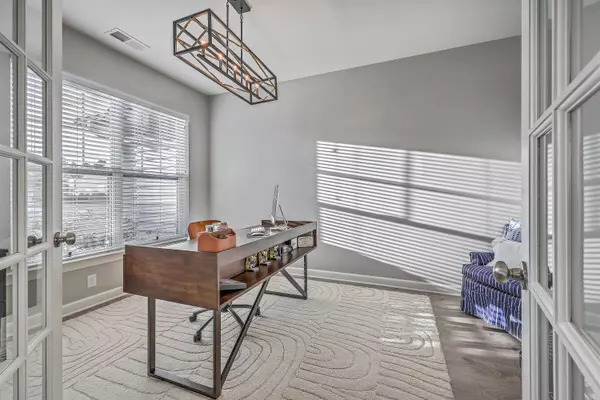 7415 Mercedes Way, Hanahan, SC 29410