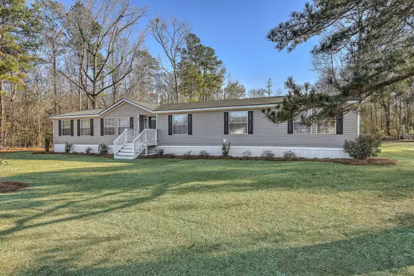 860 Toney Bay Rd, Holly Hill, SC 29059