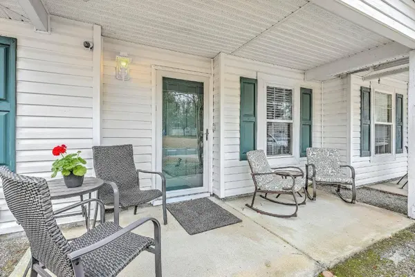 5201 Pomfret St, North Charleston, SC 29418
