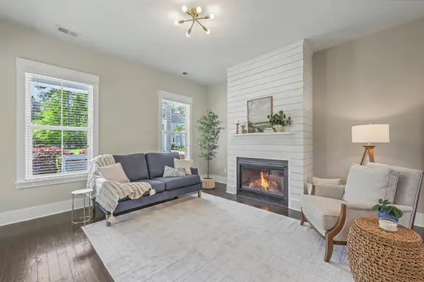 102 Ilderton St, Summerville, SC 29483