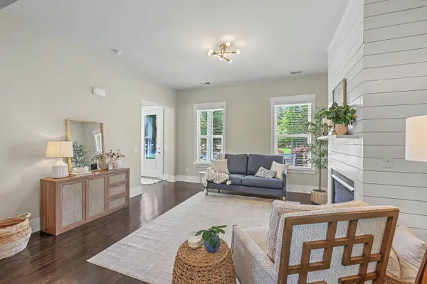 102 Ilderton St, Summerville, SC 29483