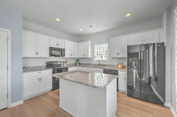 226 Clydesdale Cir, Summerville, SC 29486