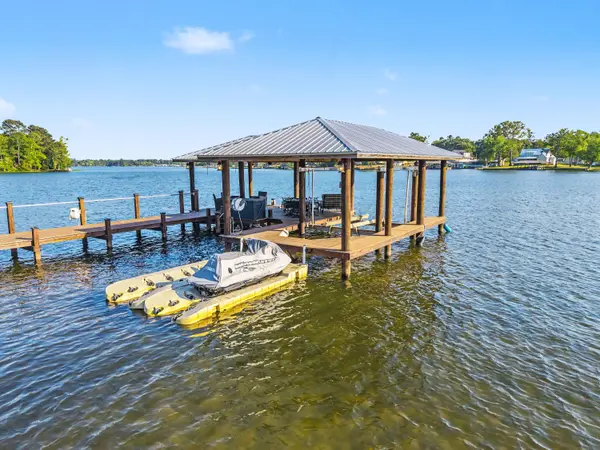 1537 Litzler Dr, Manning, SC 29102
