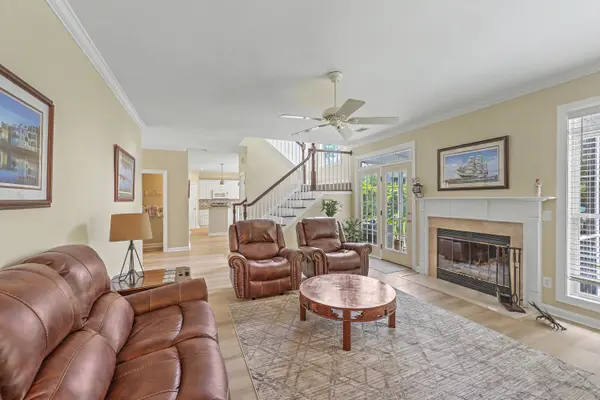 1023 Bidwell Cir, Charleston, SC 29414